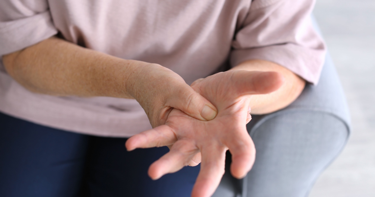 kada-se-javiti-lekaru-zbog-trnjenja-ruku